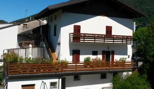 Apartment with Garden View