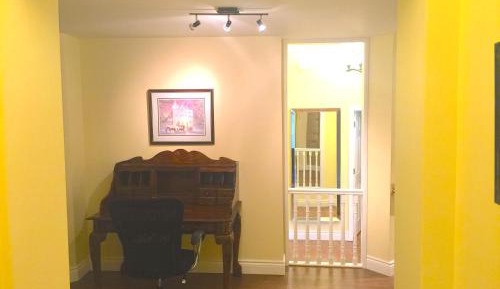 Deluxe King Suite