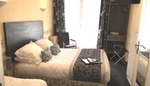 Twin/Triple Room with Air Conditioning