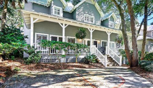 Four-Bedroom Vacation Home