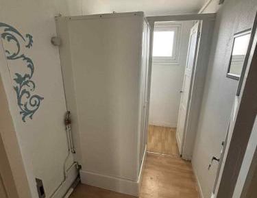 Twin Room with Private External Bathroom