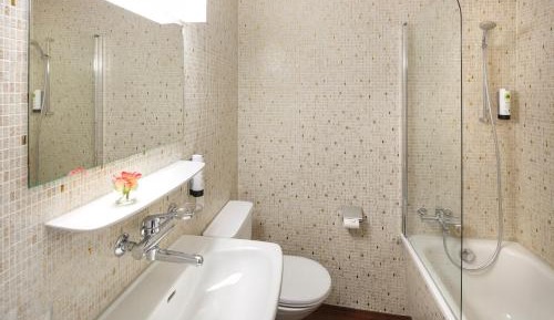 Comfort Double Room with Extra Bed and Lake View
