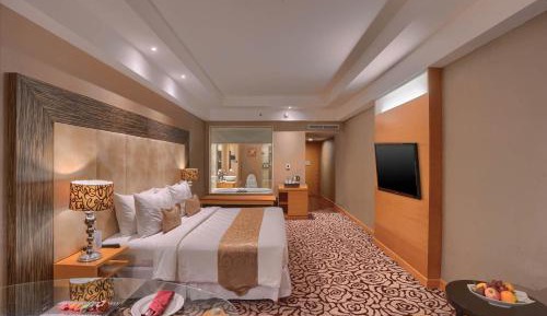 Deluxe King Room - Non-Smoking
