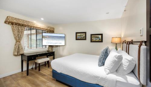 Queen Room with Garden View