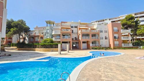Two-Bedroom Apartment with Terrace and Sea View