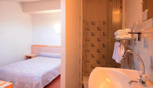 Double Annex Room Without Air Conditionning