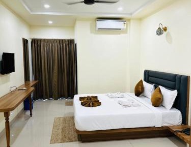 Deluxe King Room