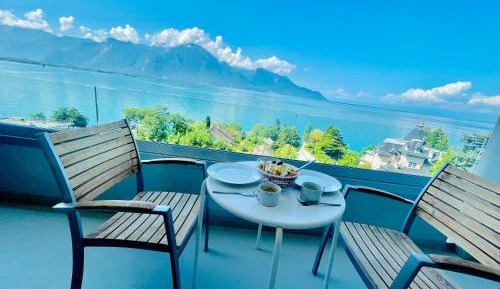 Studio with Lake View