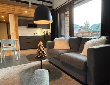 Studio with Mountain View
