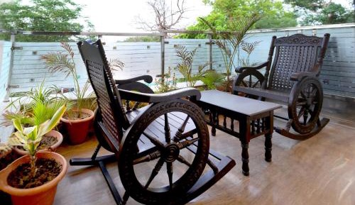  Deluxe Twin Room with Balcony (Early check-in and late check-out, subject to availability)