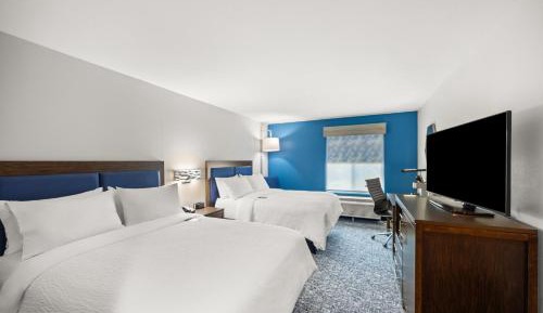 Standard Room with Two Queen Beds