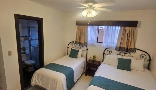 Triple Room with Private Bathroom