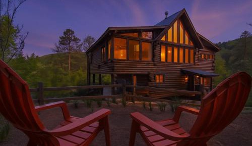 Four-Bedroom Holiday Home