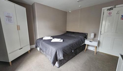 Double Room with Private Bathroom