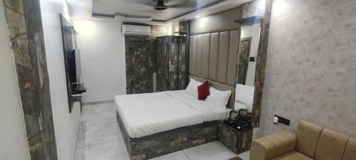 Economy Double or Twin Room