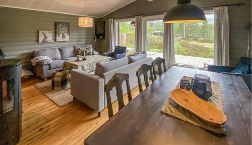 Three-Bedroom Holiday Home 