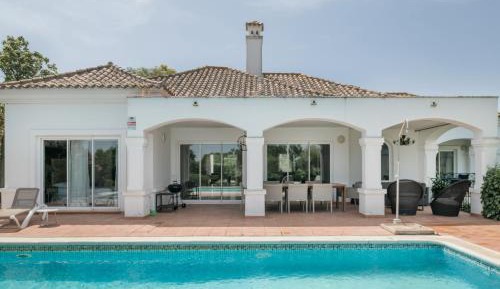 Villa with Garden View
