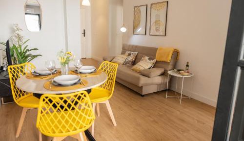 One-Bedroom Apartment with Balcony