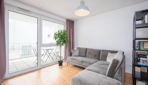 One-Bedroom Apartment with Balcony