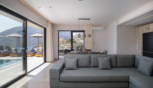 Deluxe Villa