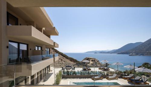 Deluxe Suite with Sea View