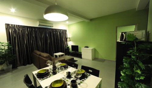 Two-Bedroom Apartment(5 Adults)