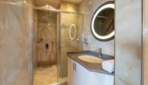 Terrace suites with Jakuzzi 