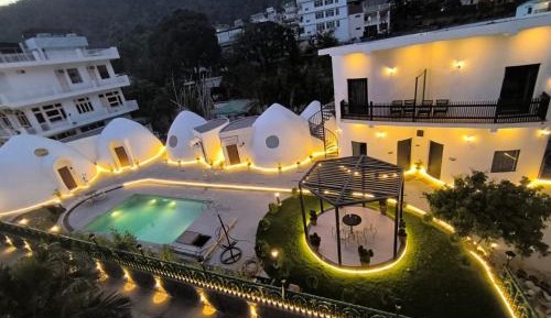 Suite with Garden View