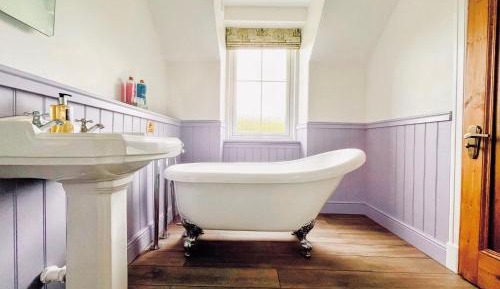 Deluxe Double Room with Shower