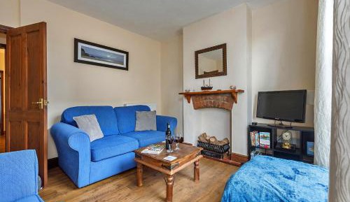 Three-Bedroom Holiday Home 