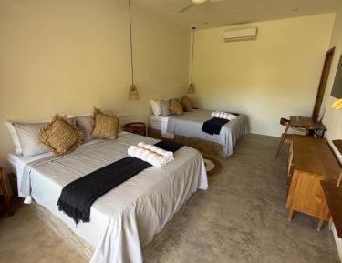 Quadruple Room with Private Bathroom
