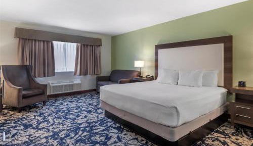 Deluxe King Room with Sofa Bed