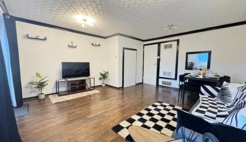 Two-Bedroom Apartment with Garden View