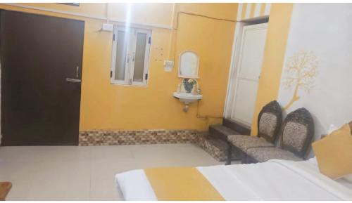 Deluxe Queen Room with Two Queen Beds