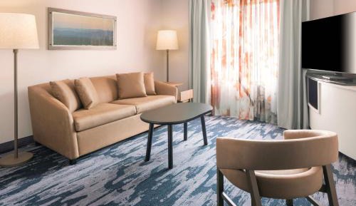 One-Bedroom King Suite