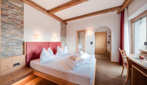 Double Room with Balcony (2 Adults + 1 Child)