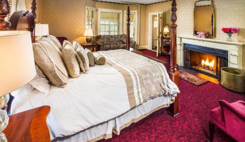 Queen Manor Suite - Breakfast and Dinner Included