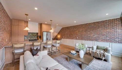 Four-Bedroom Holiday Home
