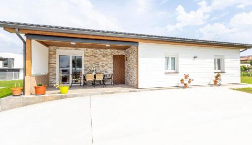 Three-Bedroom Holiday Home 