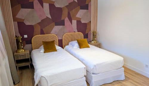 Standard Twin Room