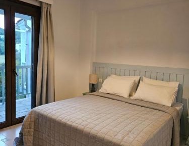 Triple Room with Garden View