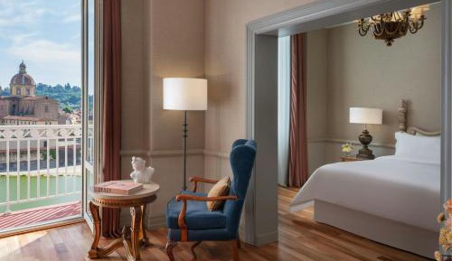 Junior King Suite with River View