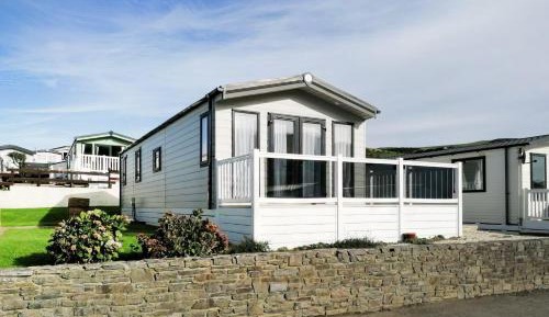 Mobile Home 9