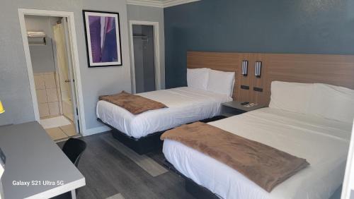 Double Room with Two Double Beds