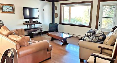 Three-Bedroom Holiday Home 