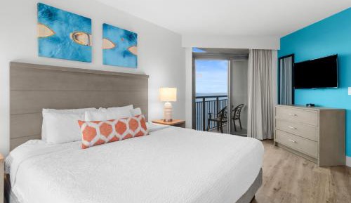 Oceanfront Deluxe Four Bedroom Condo