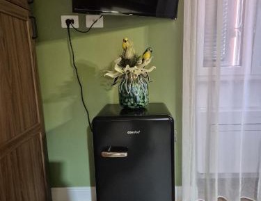 Deluxe Studio