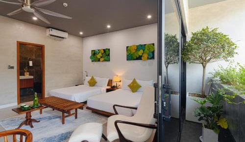 Studio with Balcony