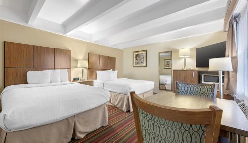 Double Room with Two Double Beds - Non-Smoking
