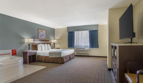 King Room with Whirlpool - Non-Smoking